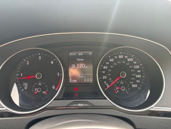 Volkswagen Passat 1.6 TDI BlueMotion Tech SE Business Estate 5dr Diesel DSG Euro 6