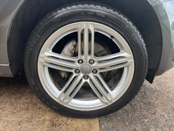 Audi Q5 2.0 TDI S line Plus SUV 5dr Diesel S Tronic quattro Euro 5 (s/s)