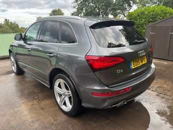 Audi Q5 2.0 TDI S line Plus SUV 5dr Diesel S Tronic quattro Euro 5 (s/s)