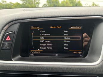 Audi Q5 2.0 TDI S line Plus SUV 5dr Diesel S Tronic quattro Euro 6 (s/s)