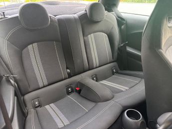 MINI Hatch 2.0 Cooper S Hatchback 3dr Petrol Steptronic Euro 6 (s/s) (192 p
