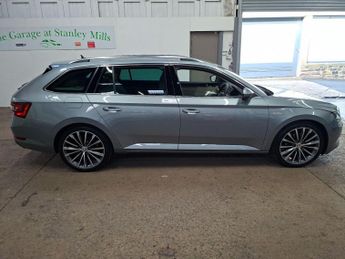 Skoda Superb 2.0 TDI Laurin & Klement DSG 4WD Euro 6 (s/s) 5dr