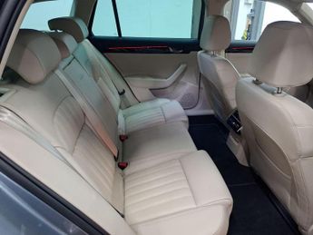 Skoda Superb 2.0 TDI Laurin & Klement DSG 4WD Euro 6 (s/s) 5dr