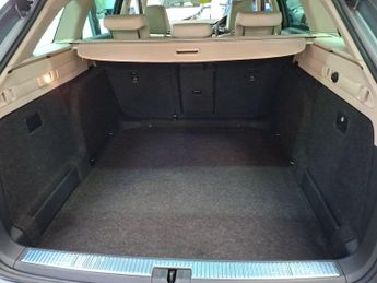 Skoda Superb 2.0 TDI Laurin & Klement DSG 4WD Euro 6 (s/s) 5dr