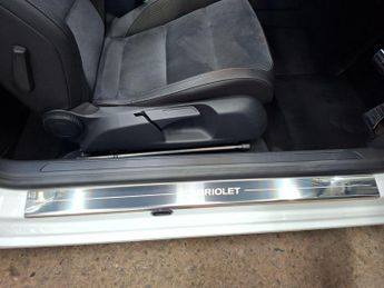 Volkswagen Golf 2.0 TDI BlueMotion Tech GT Cabriolet DSG Euro 5 (s/s) 2dr