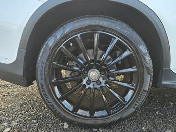 Mercedes-Benz GLC 2.1L 250 D 4Matic AMG Line Premium Auto SUV 5dr Diesel Automatic