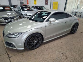 Audi TT 2.0 TFSI S line S Tronic Euro 5 (s/s) 3dr