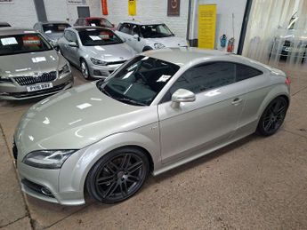 Audi TT 2.0 TFSI S line S Tronic Euro 5 (s/s) 3dr