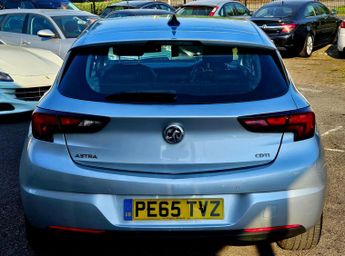 Vauxhall Astra 1.6 CDTi BlueInjection Elite Nav Auto Euro 6 5dr