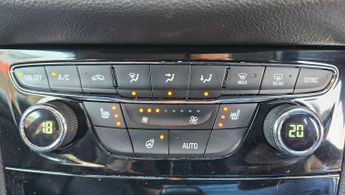 Vauxhall Astra 1.6 CDTi BlueInjection Elite Nav Auto Euro 6 5dr