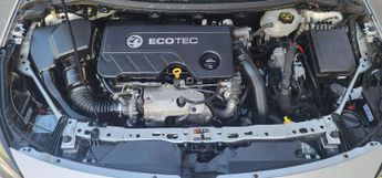 Vauxhall Astra 1.6 CDTi BlueInjection Elite Nav Auto Euro 6 5dr