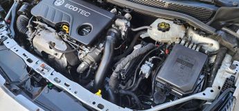 Vauxhall Astra 1.6 CDTi BlueInjection Elite Nav Auto Euro 6 5dr