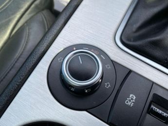 Volkswagen Touareg 4.2 TDI V8 Altitude Tiptronic 4WD Euro 5 5dr