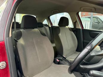 Citroen C4 1.6i 16V Cool 5dr