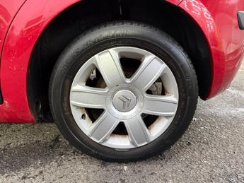 Citroen C4 1.6i 16V Cool 5dr