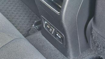 Toyota Corolla 1.8 VVT-h Design Touring Sports 5dr Petrol Hybrid CVT Euro 6 (s/