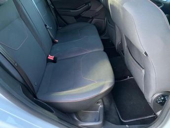 Ford Focus 1.0T EcoBoost ST-Line Auto Euro 6 (s/s) 5dr