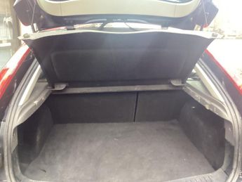 Ford Focus 1.8L Ghia Hatchback 5dr Petrol Manual Euro 4 (123 bhp)