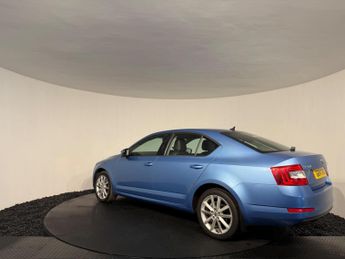 Skoda Octavia 2.0 TDI Elegance DSG Euro 5 (s/s) 5dr