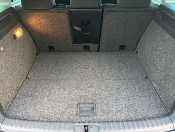 Volkswagen Tiguan 2.0 TDI BlueMotion Tech Match Edition SUV 5dr Diesel DSG 4WD Eur