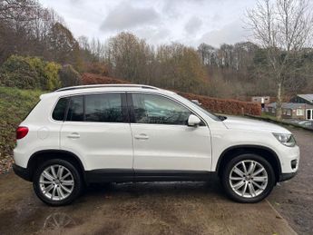 Volkswagen Tiguan 2.0 TDI BlueMotion Tech Match Edition SUV 5dr Diesel DSG 4WD Eur