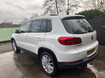 Volkswagen Tiguan 2.0 TDI BlueMotion Tech Match Edition SUV 5dr Diesel DSG 4WD Eur