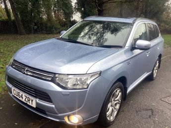 Mitsubishi Outlander 2.0L GX 4h PHEV Auto SUV 5dr Hybrid Semi Automatic Euro 5 (186 b