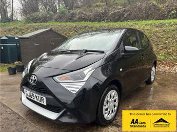 Toyota AYGO 1.0 VVT-i x-play Hatchback 5dr Petrol Manual Euro 6 (71 ps)
