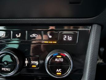 Skoda Superb 1.5 TSI ACT SE L Executive Hatchback 5dr Petrol DSG Euro 6 (s/s)