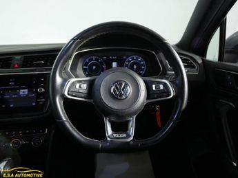 Volkswagen Tiguan 2.0 TDI R-Line DSG 4Motion Euro 6 (s/s) 5dr