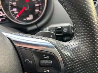 Audi TT 2.0 TFSI S line Coupe 3dr Petrol S Tronic quattro Euro 5 (s/s) (