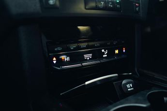 Mercedes-Benz E Class 2.1 E220 CDI BlueEfficiency Avantgarde Estate 5dr Diesel G-Troni