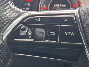 Audi A6 Saloon 2.0 TDI 40 S line Saloon 4dr Diesel S Tronic Euro 6 (s/s) (204 p