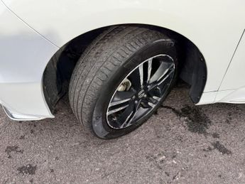 Honda Odyssey Honda Odyssey ABSOLUTE 2LT PETROL HYBRID 7 SEATS