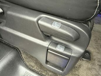 Honda Odyssey Honda Odyssey ABSOLUTE 2LT PETROL HYBRID 7 SEATS