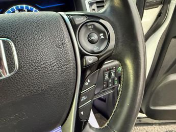 Honda Odyssey Honda Odyssey ABSOLUTE 2LT PETROL HYBRID 7 SEATS