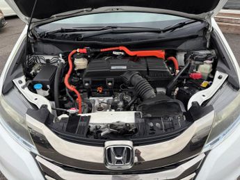 Honda Odyssey Honda Odyssey ABSOLUTE 2LT PETROL HYBRID 7 SEATS