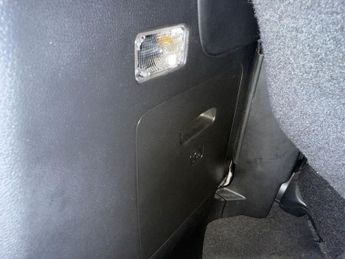 Honda Odyssey Honda Odyssey ABSOLUTE 2LT PETROL HYBRID 7 SEATS