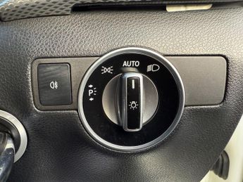 Mercedes-Benz B Class 1.6 B180 BlueEfficiency Sport MPV 5dr Petrol 7G-DCT Euro 5 (s/s)