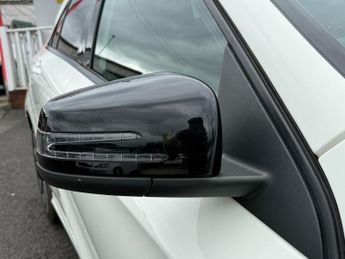 Mercedes-Benz A 200 Mercedes-Benz A Class 1.6 A200 BlueEfficiency Sport 7G-DCT Euro 