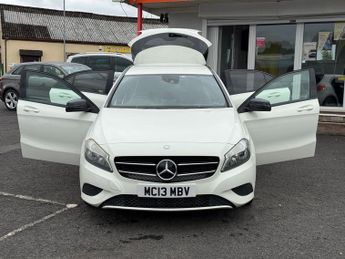 Mercedes-Benz A 200 Mercedes-Benz A Class 1.6 A200 BlueEfficiency Sport 7G-DCT Euro 