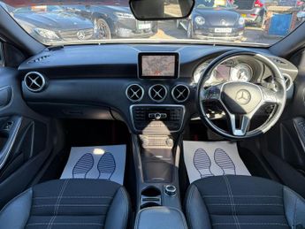 Mercedes-Benz A 200 Mercedes-Benz A Class 1.6 A200 BlueEfficiency Sport 7G-DCT Euro 