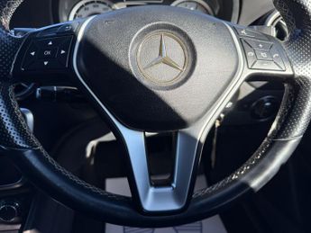 Mercedes-Benz A 200 Mercedes-Benz A Class 1.6 A200 BlueEfficiency Sport 7G-DCT Euro 