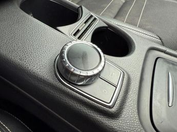 Mercedes-Benz A 200 Mercedes-Benz A Class 1.6 A200 BlueEfficiency Sport 7G-DCT Euro 