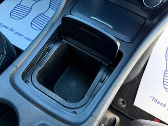 Mercedes-Benz A 200 Mercedes-Benz A Class 1.6 A200 BlueEfficiency Sport 7G-DCT Euro 