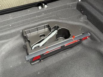 Mercedes-Benz A 200 Mercedes-Benz A Class 1.6 A200 BlueEfficiency Sport 7G-DCT Euro 