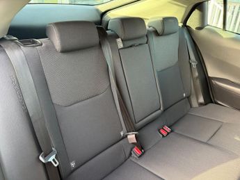 Toyota Prius Toyota Prius 2.0 Petrol Hybrid CVT SELF CHARGING 5dr