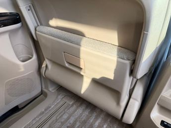 Toyota Alphard Toyota Alphard HYBRID 2.4L AUTO CRUISE 7 SEATS