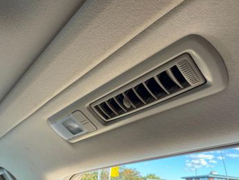 Toyota Alphard Toyota Alphard HYBRID 2.4L AUTO CRUISE 7 SEATS