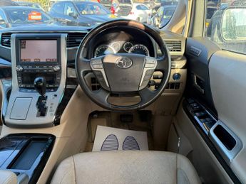Toyota Alphard Toyota Alphard HYBRID 2.4L AUTO CRUISE 7 SEATS